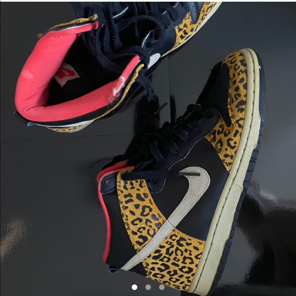 🐆VINTAGE  NIKE CHEETAH PRINT JORDANS 
SIZE WOMENS 7.5